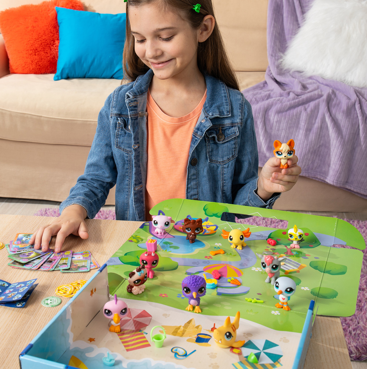 Littlest Pet Shop Traveling Adventure Playset