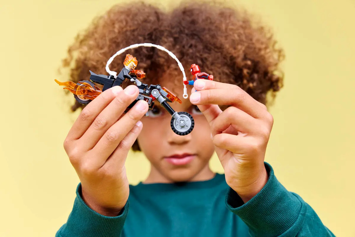 LEGO Marvel Spider-Man vs. Ghost Rider Motorcycle 76335