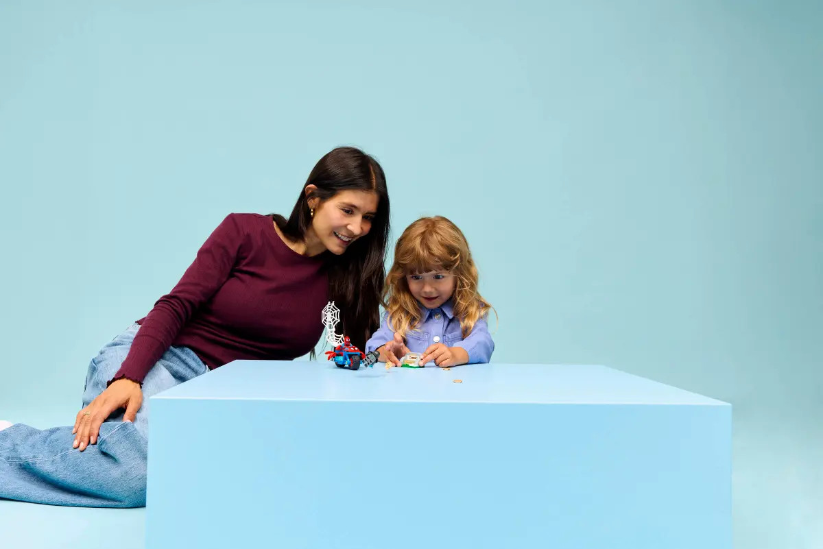 LEGO Marvel Spidey on his Motorcycle vs. Rhino 11206