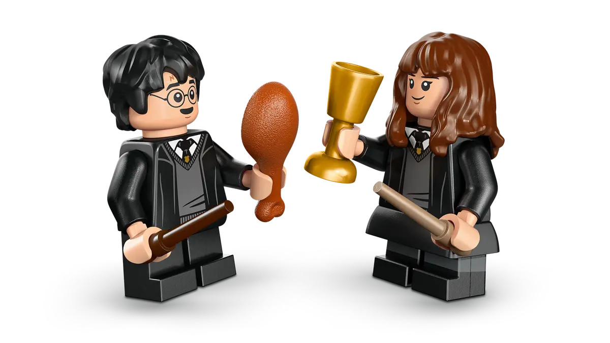 LEGO Harry Potter Hogwarts Castle: Sorting Hat Ceremony 76460