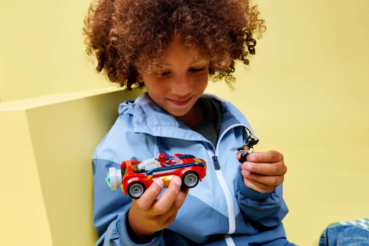 LEGO Marvel Spider-Man Car vs. Venomized Wolverine 76336