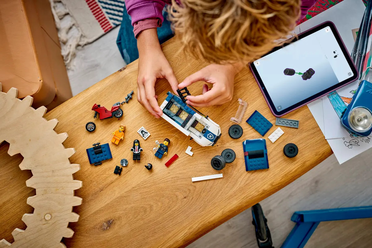 LEGO City Police Prisoner Transport Van 60479
