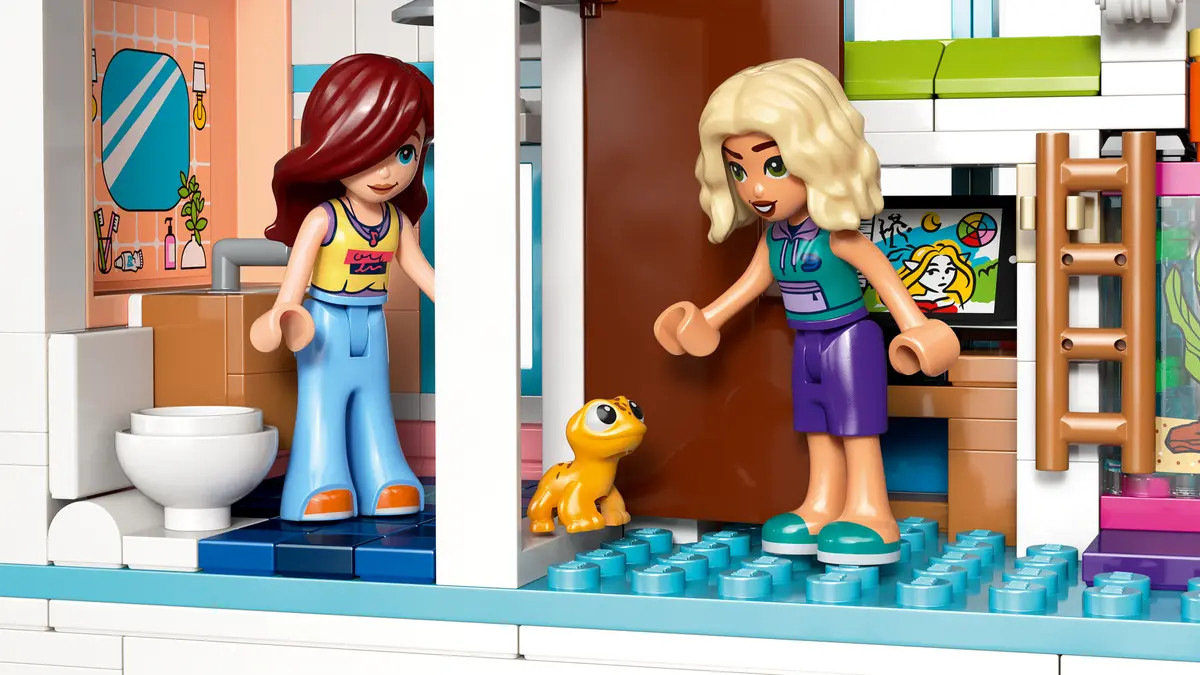 LEGO Friends Liann's Family House 42687