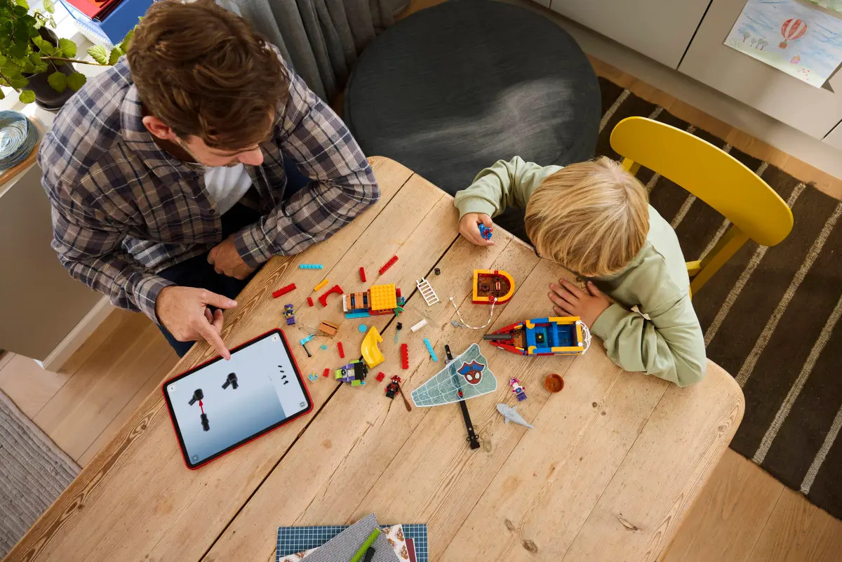 LEGO Marvel Team Spidey Pirate Ship 11208