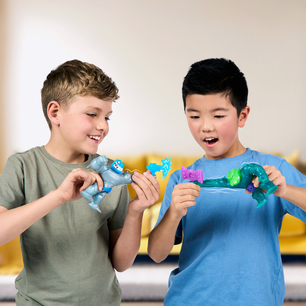 Heroes of Goo Jit Zu Meteor Mania Pack Tyro Vs Battle Rock Jaw