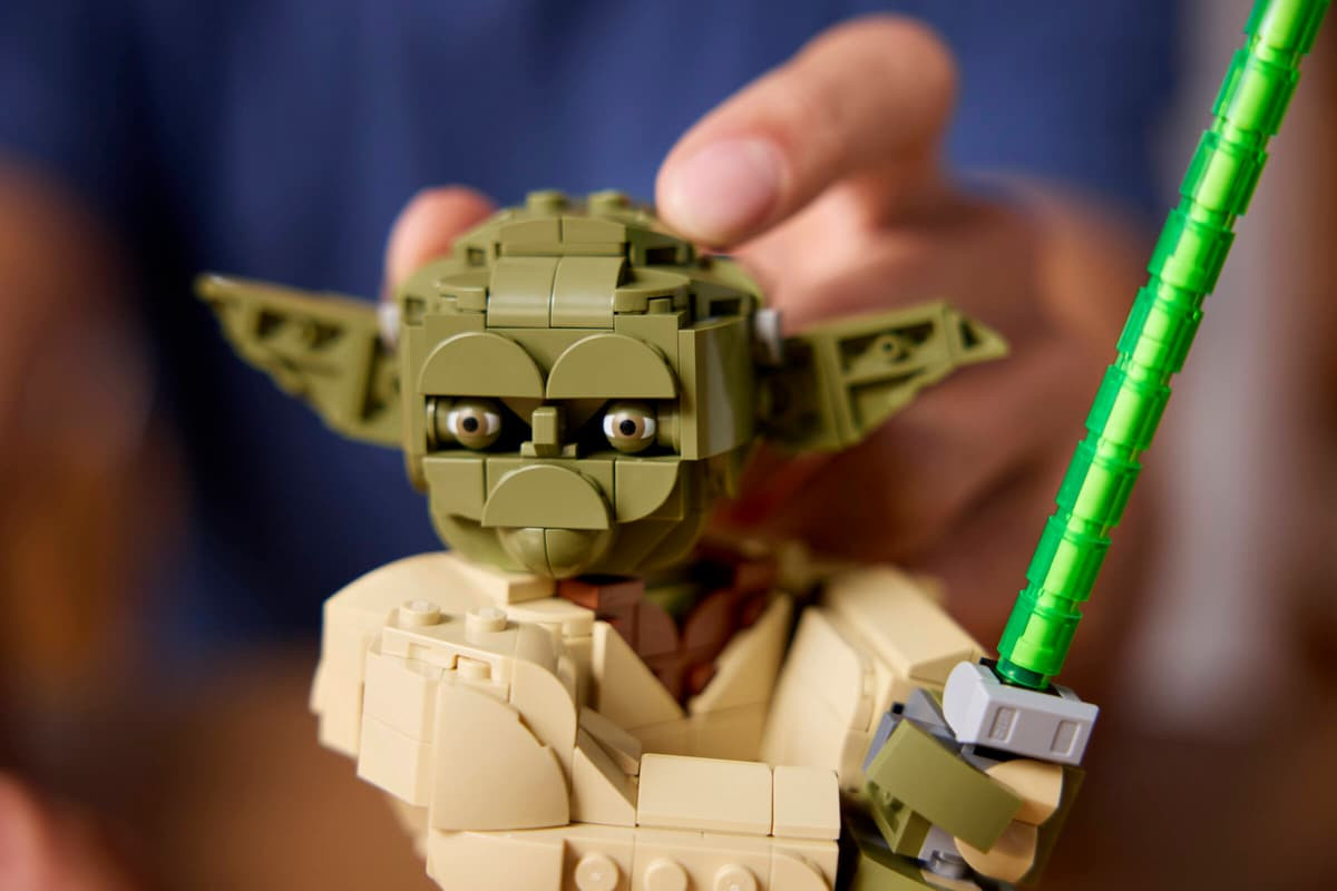 LEGO Star Wars Yoda Bust 75438
