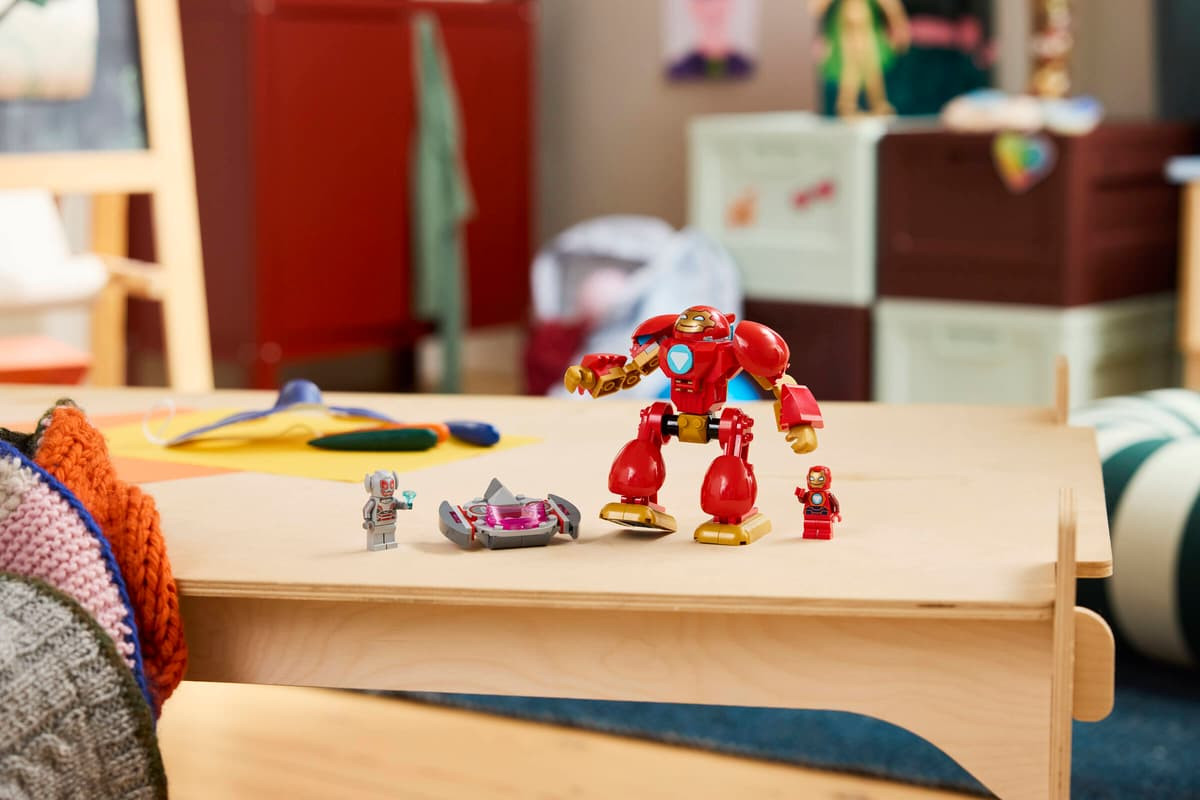 LEGO Marvel Ultron vs. Iron Man 11209