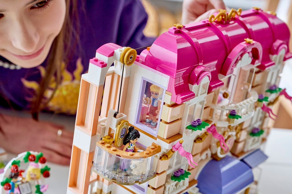 LEGO Friends Heartlake City Grand Hotel 42704