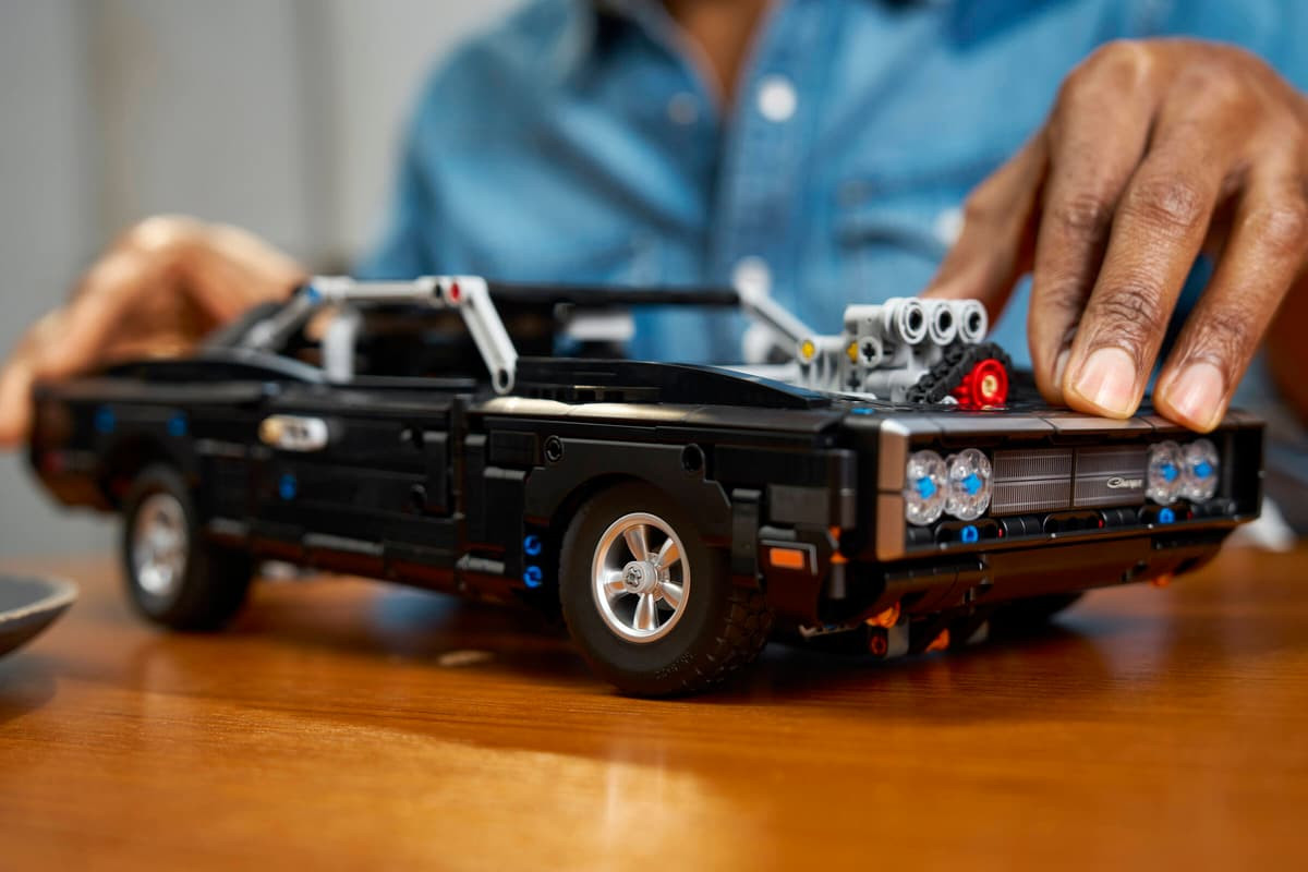 LEGO  Technic Fast and Furious Dodge Charger R/T Car 42231