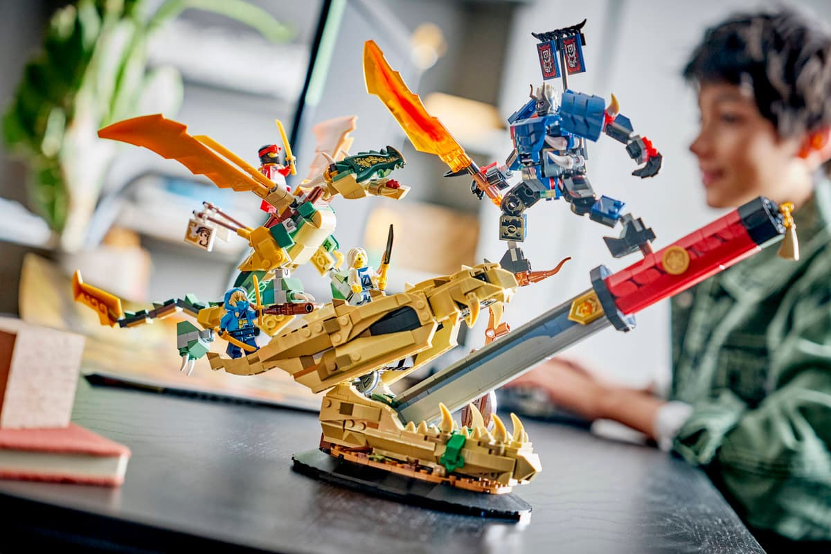 LEGO Ninjago Battle at the Dragon's Blade 71871