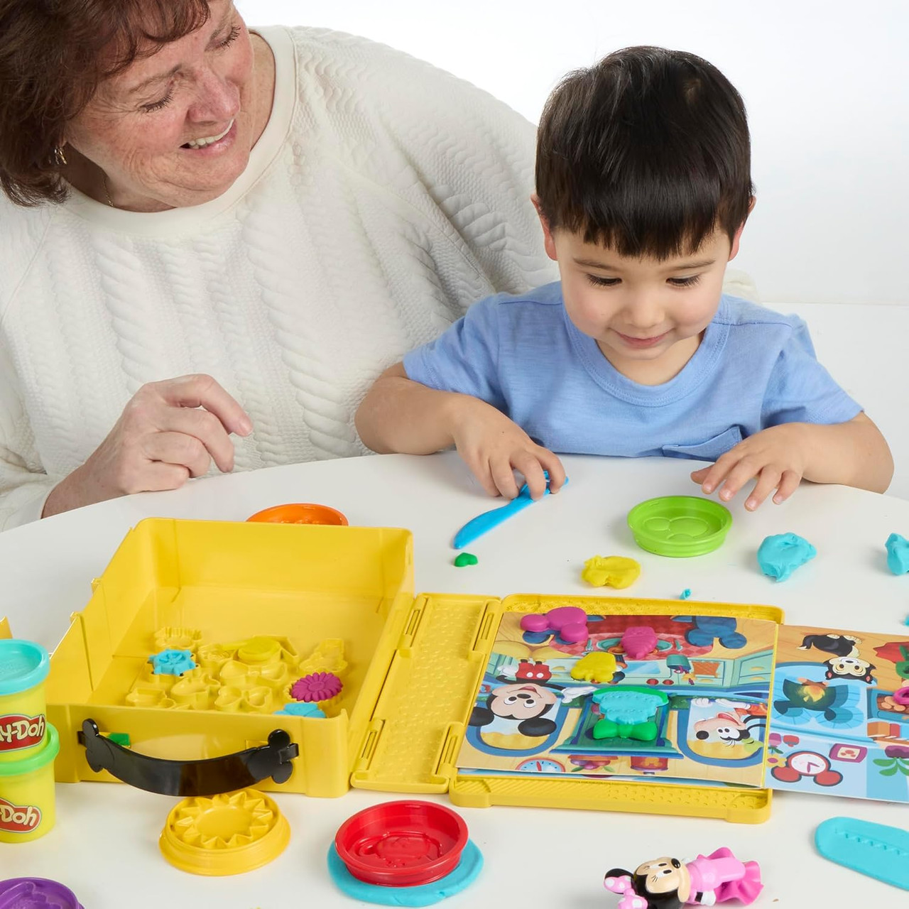 Play-Doh Disney Junior Mickey Mouse Clubhouse Shape a Story Playset