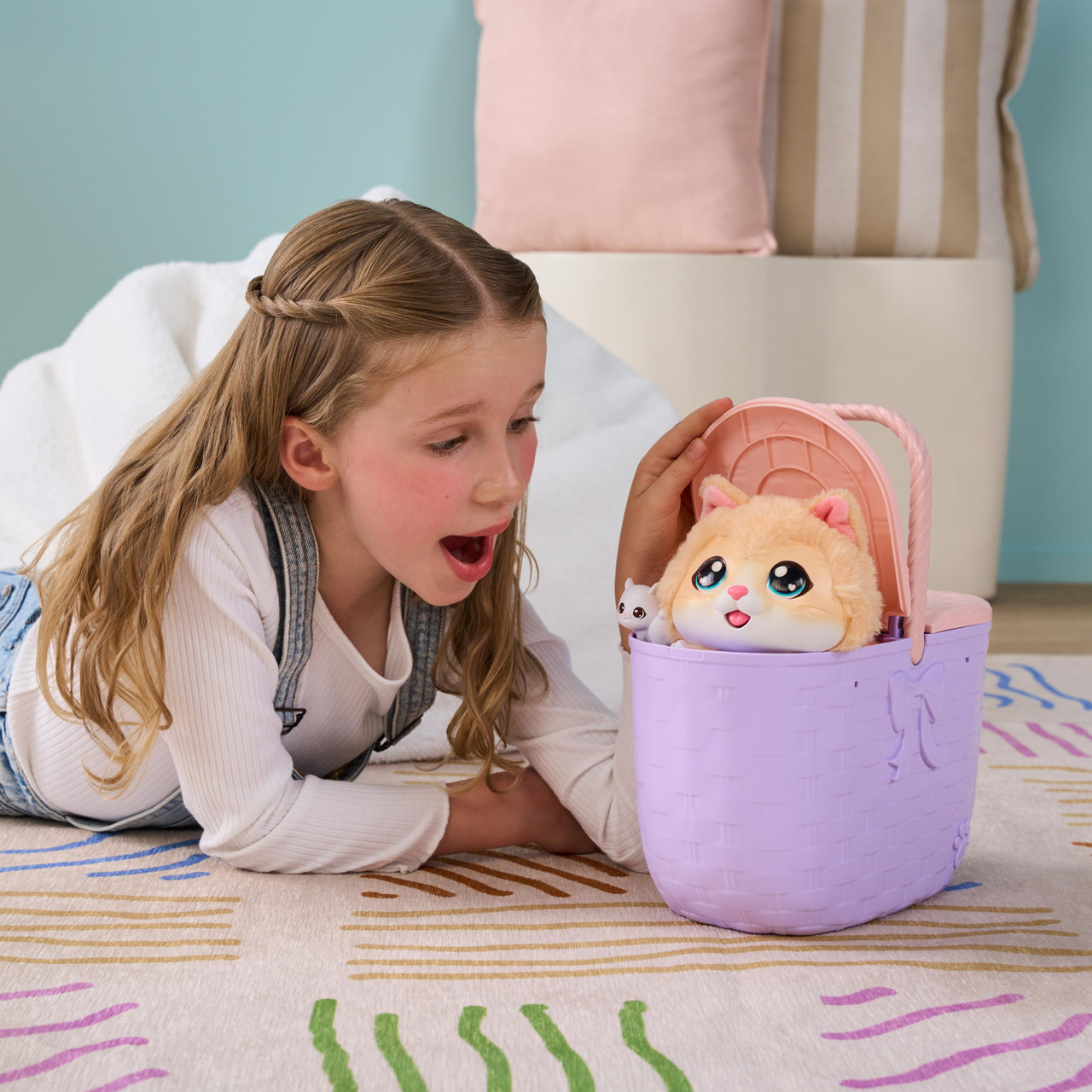 Little Live Pets Mama Surprise Kittens Playset