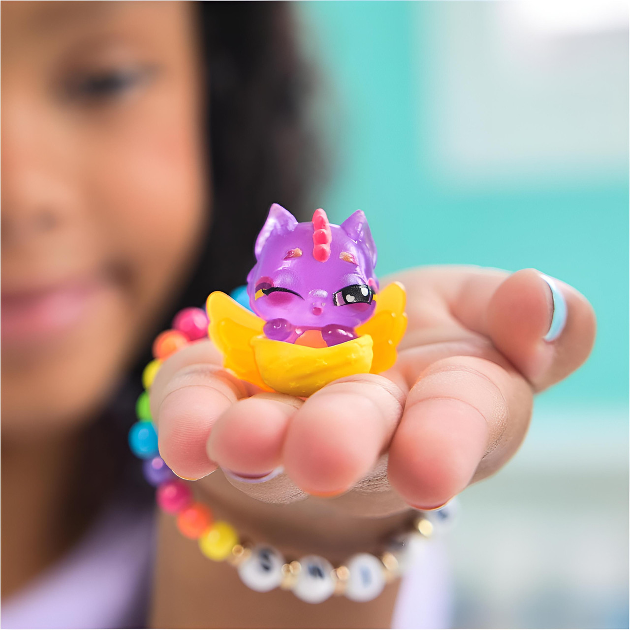 Hatchimals Alive Neon Rainbow