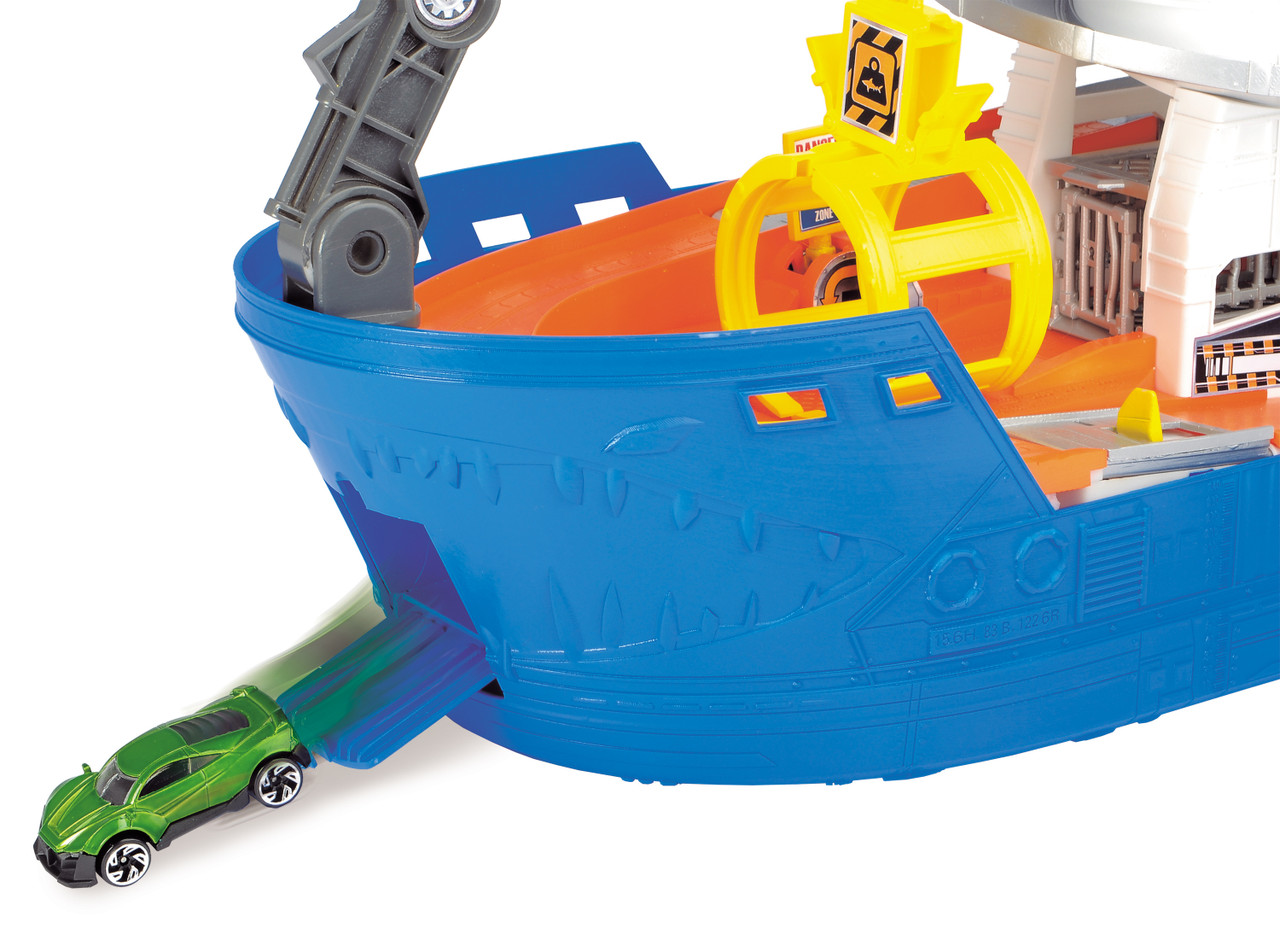 Sharkship With Light And Sound Sharkship With Light And Sound