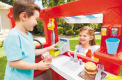 Little Tikes 2-in-1 Pretend Play Food Truck Kitchen Little Tikes 2-in-1 Pretend Play Food Truck Kitchen