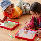 F.A.O. Schwarz Glow & Go Portable Easel, 6pcs