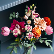 LEGO Botanicals Pretty Pink Flower Bouquet 10342 LEGO Botanicals Pretty Pink Flower Bouquet 10342