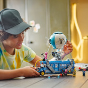 LEGO Fortnite Battle Bus 77073 LEGO Fortnite Battle Bus 77073