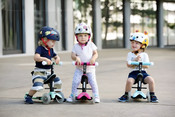 Micro Mini2Grow Deluxe Magic LED Scooter - Pink Micro Mini2Grow Deluxe Magic LED Scooter - Pink