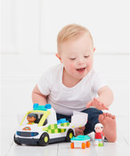 Early Learning Centre - Happyland Lights and Sounds Ambulance Early Learning Centre - Happyland Lights and Sounds Ambulance
