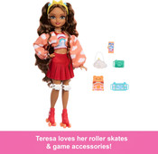 Dream Besties Barbie Teresa Roller Skating Fashion Doll