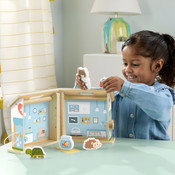 Fisher-Price Wooden On-the-Go Pet Hospital