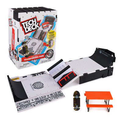 Tech Deck X-Connect 'The Berrics' Transforming Skatepark Tech Deck X-Connect 'The Berrics' Transforming Skatepark