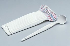 Palmero White One-Piece Disposable Plastic Mouth Mirror. Clear, distortion-free