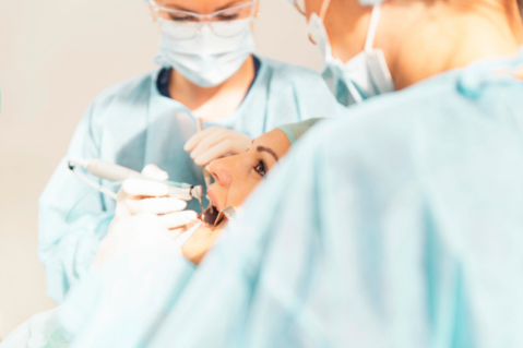 Ghid igienă implant & extracție | Dentamerica Distribution