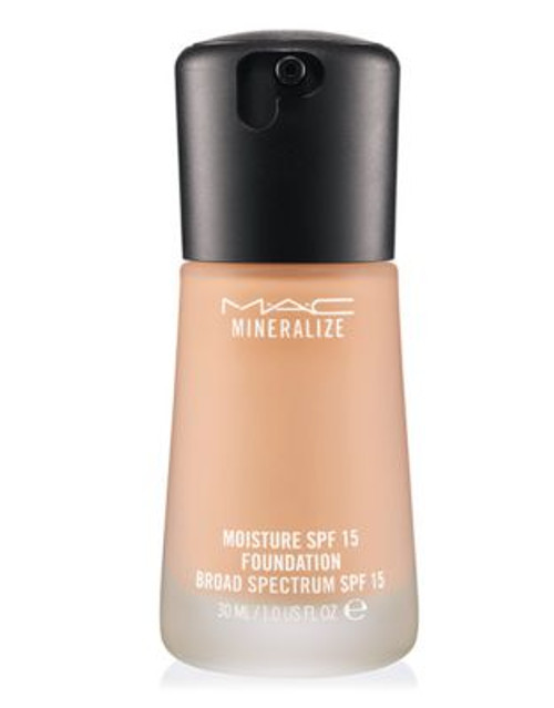 M.A.C Mineralize Moisture Foundation - NW15