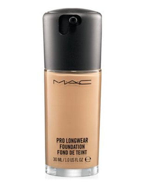 M.A.C Pro Longwear Foundation - NC50