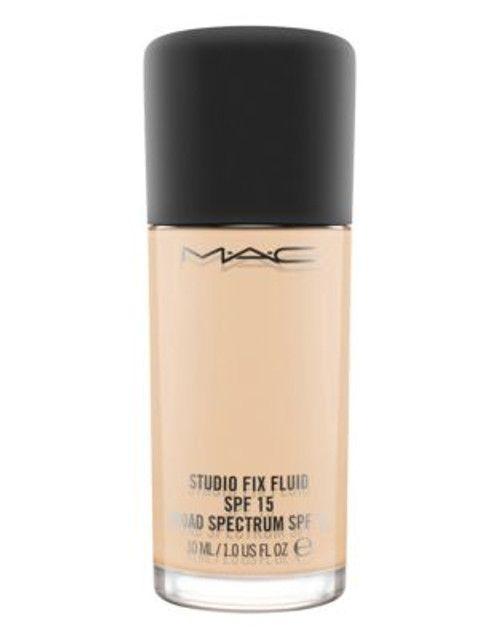 M.A.C Studio Fix Fluid SPF 15 - NC15