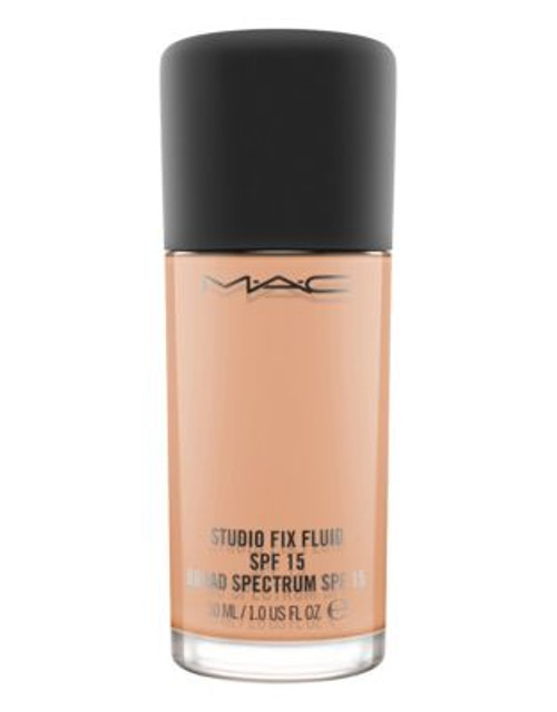 M.A.C Studio Fix Fluid SPF 15 - NW33