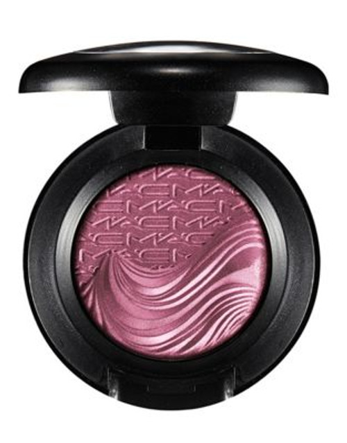 M.A.C In Extra Dimension Eye Shadow - A NATURAL FLIRT