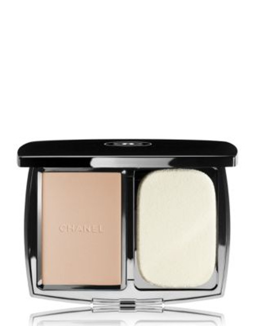 Chanel VITALUMIÈRE COMPACT DOUCEUR Lightweight Compact Makeup Radiance Softness and Comfort - 30 BEIGE - 13 G