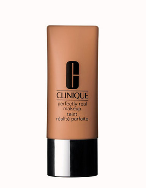 Clinique Perfectly Real Makeup - Shade 08
