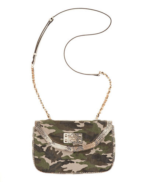 Guess Finley Crossbody Flap Crossbody - Camo