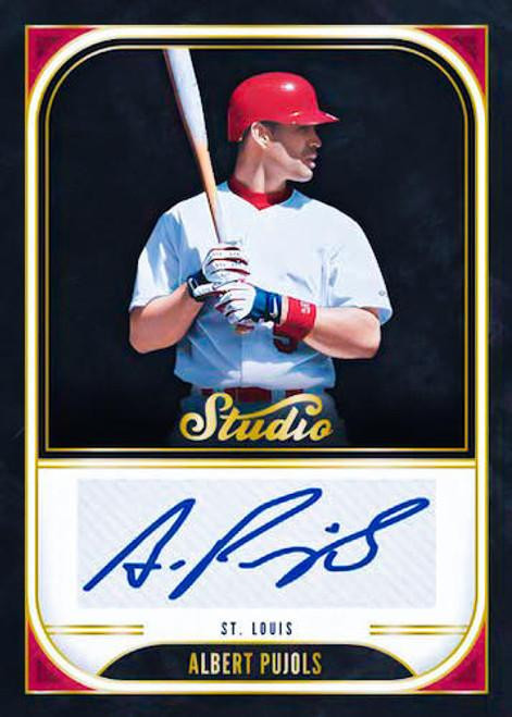 STUDIO BLACK SIGNATURES