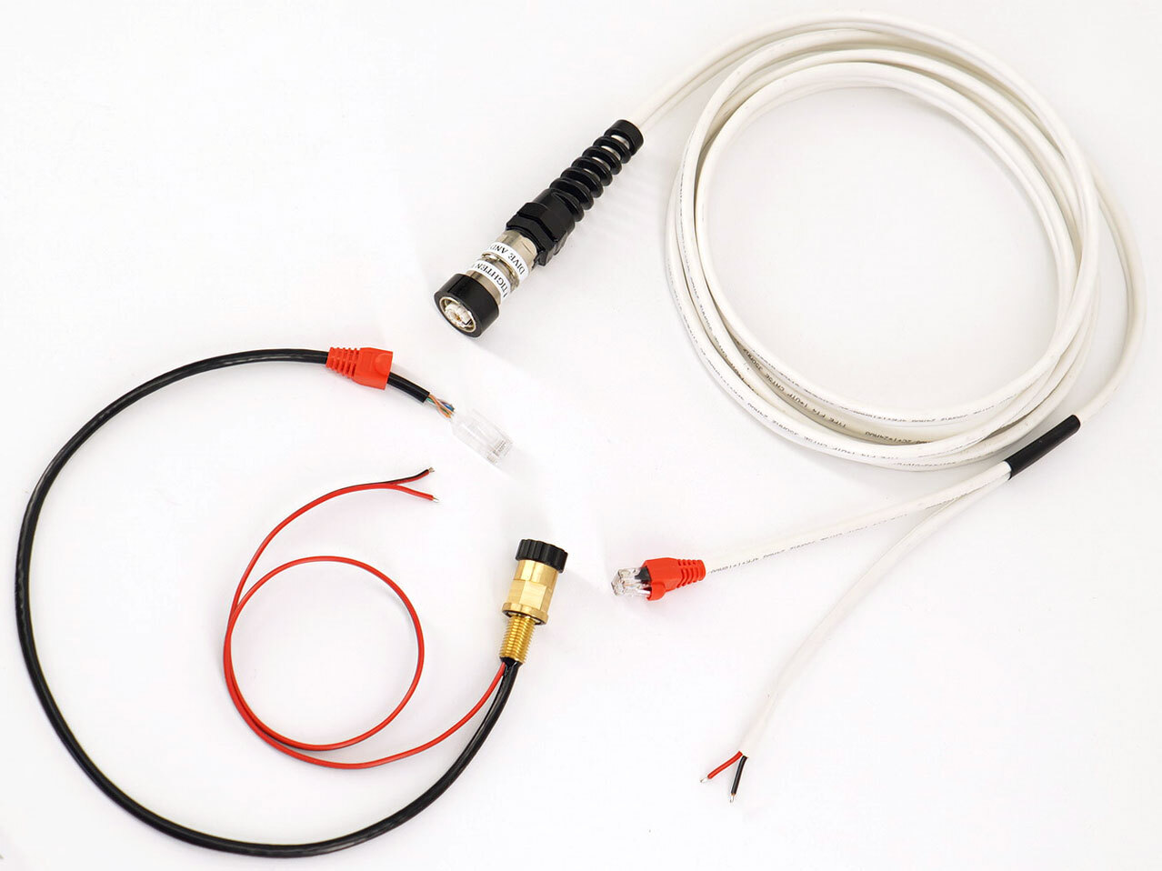 DNC 1121 waterproof Ethernet cat5e plus power Cable color white 
