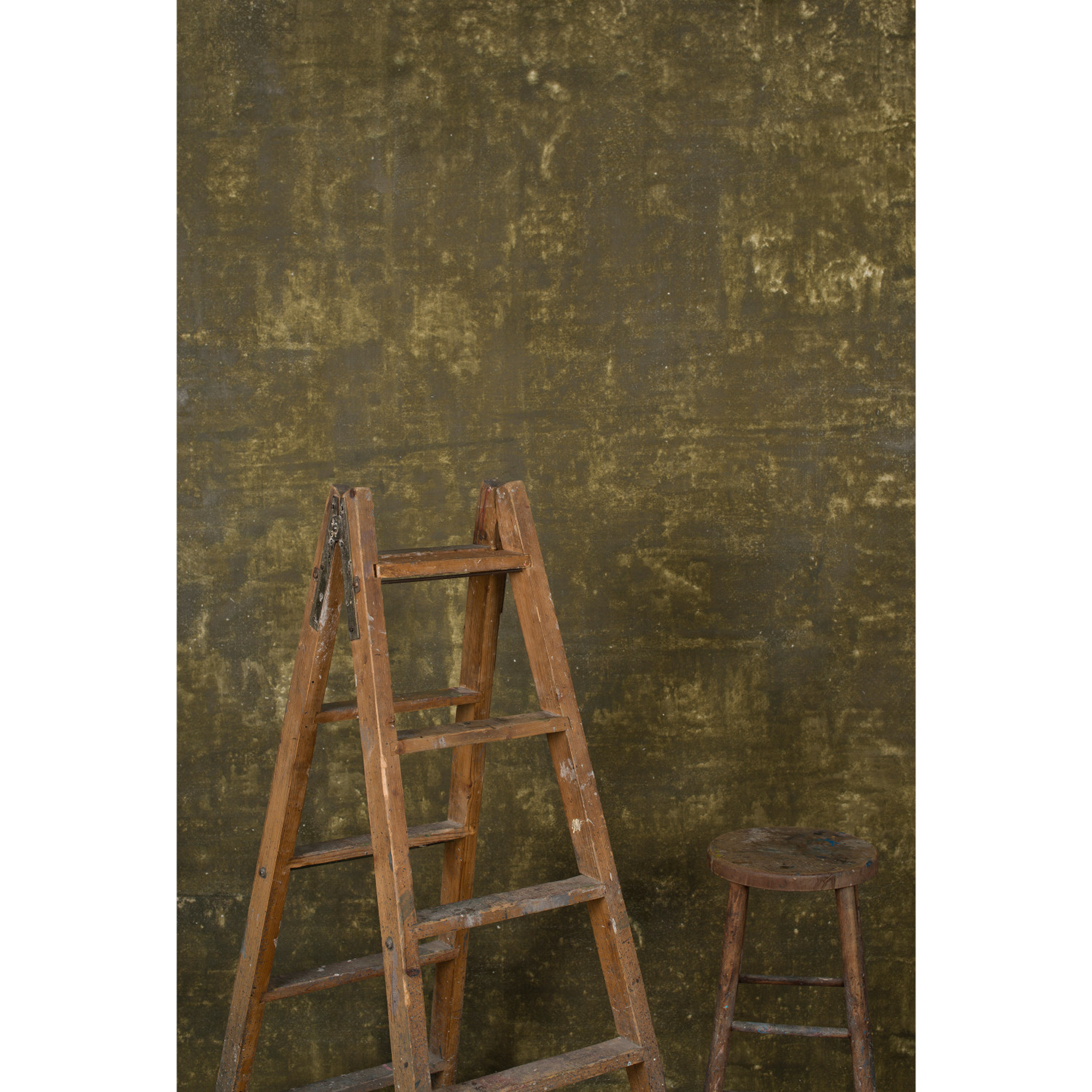 Gravity Backdrops Olive Green Distressed XL (SN: 1215)