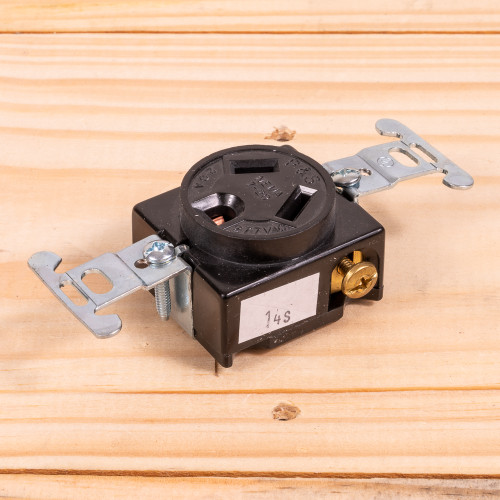 New Amana Receptacle NEMA 7-20 For PTAC Units (0163M00453)