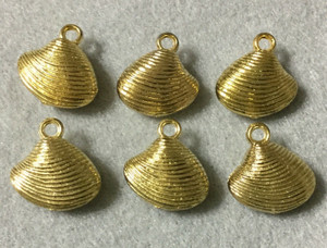 6 Shiny Gold light weight Clam shell shape charms-Drop 6 Shiny Gold light weight Clam shell shape charms-Drop