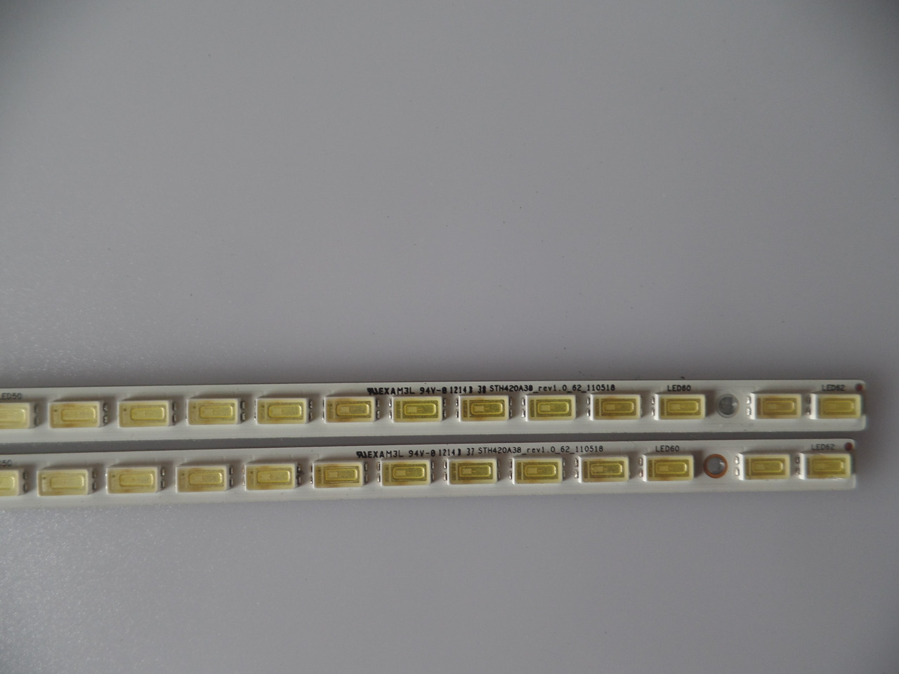 Hisense STH420A38 LED Bars/Strips (2)
