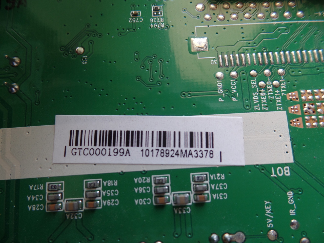 Main Board/Power Supply for TCL 40FS3750 (Service No. 40FS3750TGAA)