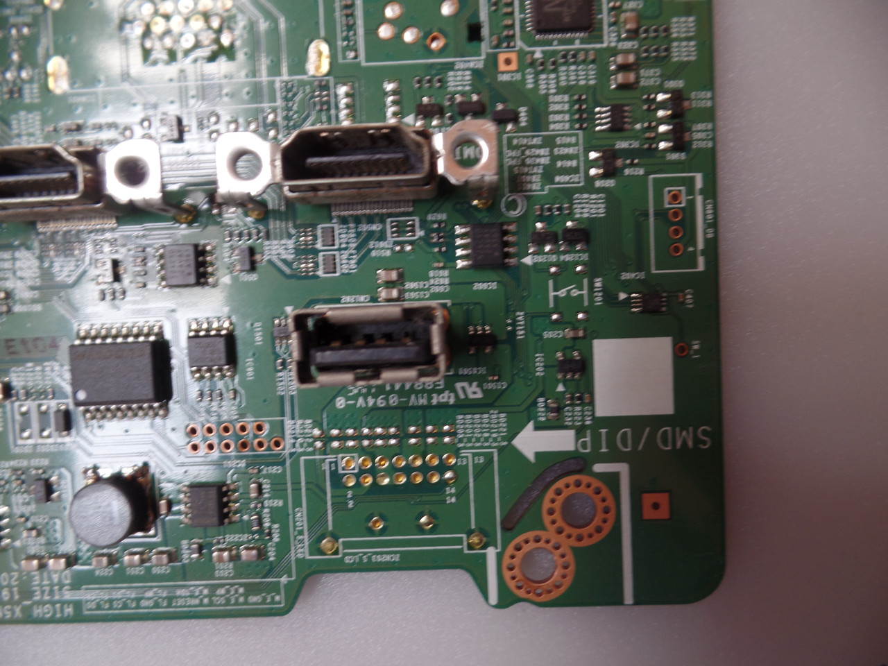 BN94-05411E Main Board for Samsung LN32D403E4DXZA