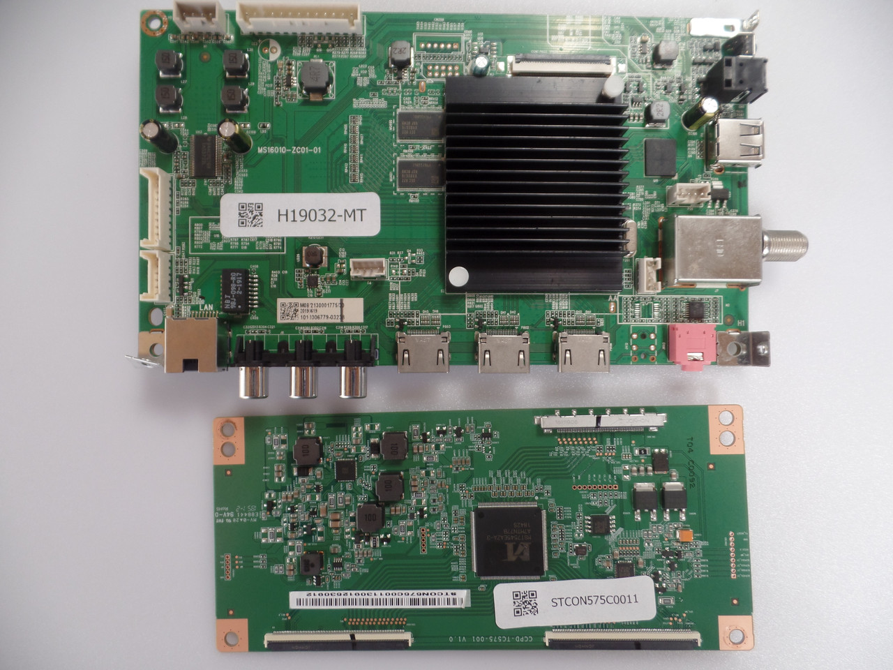 H19032-MT Main Board/ T-Con  Onn 100005844-H 