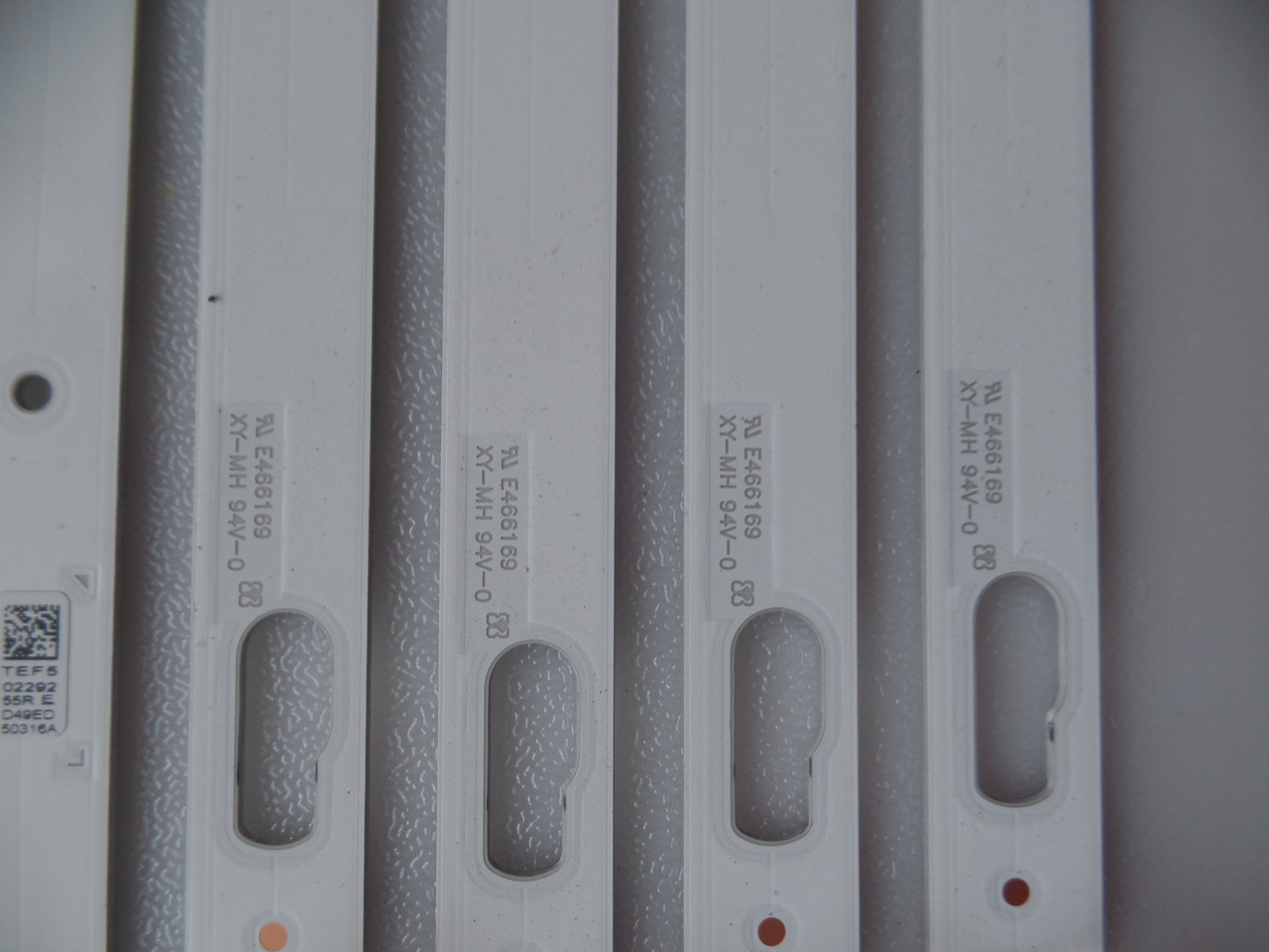 BN96-50315A/BN96-50316A Samsung LED Backlight Strips (8)