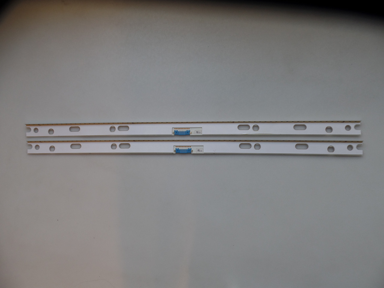 Samsung BN96-45631A LED Backlight Bars/Strips