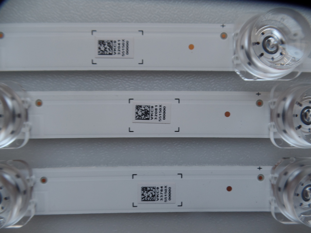 Samsung CRH-P50S630300312097 LED Backlight Strips (3)