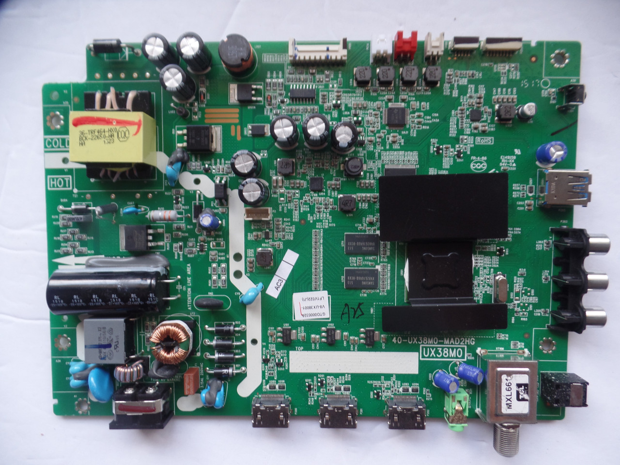 V8-UX38001-LF1V022 Main Board / Power Supply for TCL 32S3800 (32S3800TAAA)